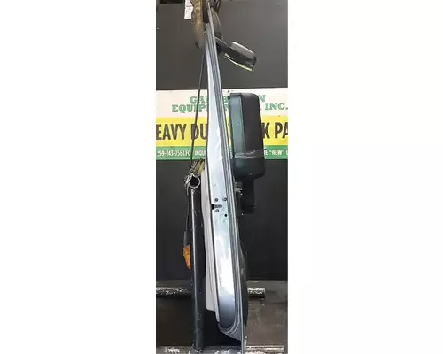 FREIGHTLINER Cascadia 125 Door Assembly, Front