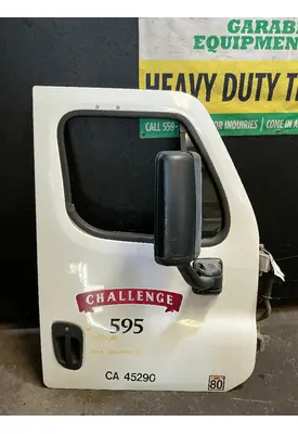 FREIGHTLINER Cascadia 125 Door Assembly, Front