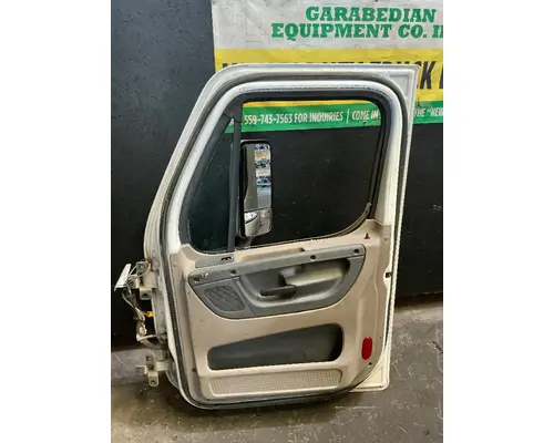 FREIGHTLINER Cascadia 125 Door Assembly, Front