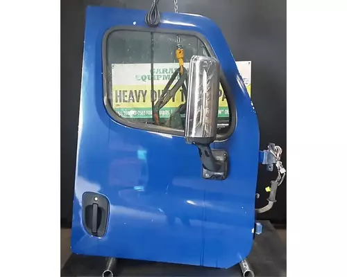 FREIGHTLINER Cascadia 125 Door Assembly, Front