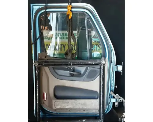 FREIGHTLINER Cascadia 125 Door Assembly, Front