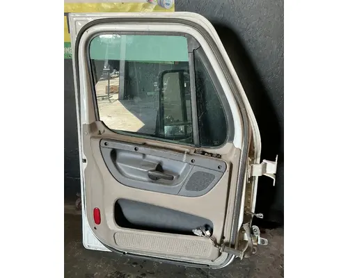 FREIGHTLINER Cascadia 125 Door Assembly, Front