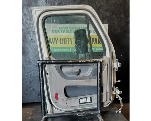 FREIGHTLINER Cascadia 125 Door Assembly, Front