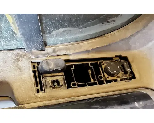 FREIGHTLINER Cascadia 125 Door Assembly, Front