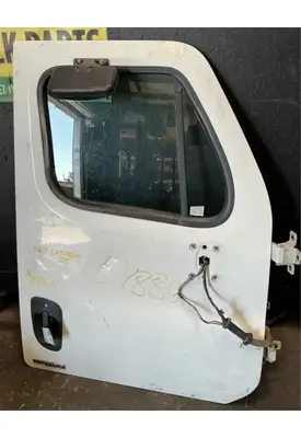 FREIGHTLINER Cascadia 125 Door Assembly, Front