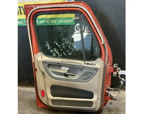 FREIGHTLINER Cascadia 125 Door Assembly, Front