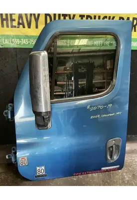 FREIGHTLINER Cascadia 125 Door Assembly, Front