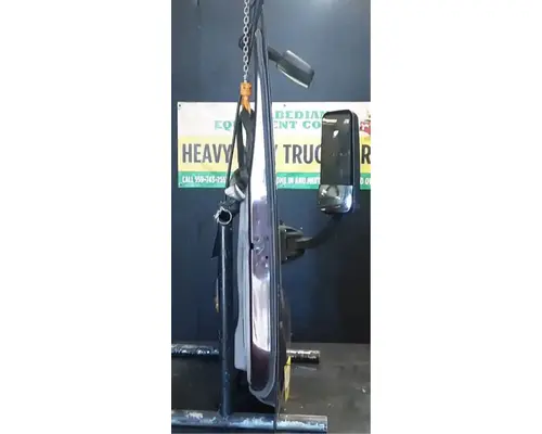 FREIGHTLINER Cascadia 125 Door Assembly, Front