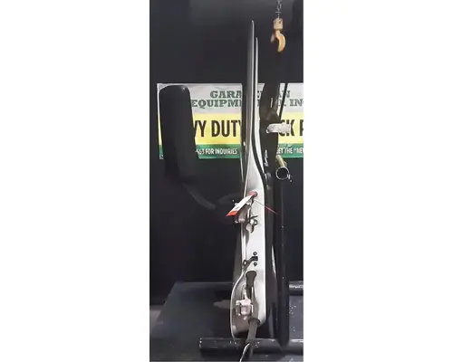 FREIGHTLINER Cascadia 125 Door Assembly, Front