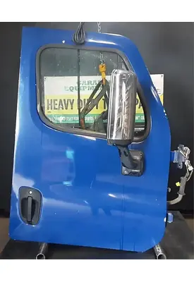 FREIGHTLINER Cascadia 125 Door Assembly, Front