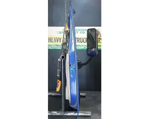 FREIGHTLINER Cascadia 125 Door Assembly, Front