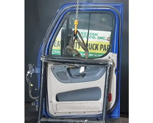 FREIGHTLINER Cascadia 125 Door Assembly, Front