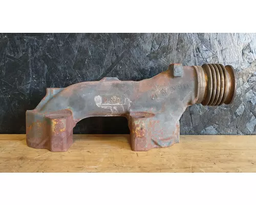 FREIGHTLINER Cascadia 125 Exhaust Manifold