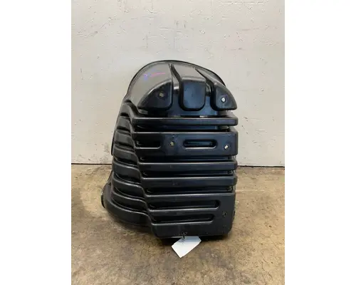 FREIGHTLINER Cascadia 125 Fender Extension