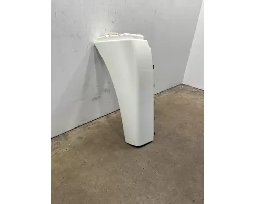 FREIGHTLINER Cascadia 125 Fender Extension