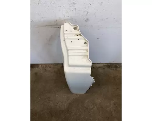 FREIGHTLINER Cascadia 125 Fender Extension