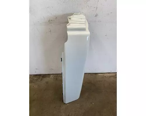 FREIGHTLINER Cascadia 125 Fender Extension