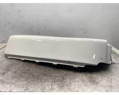 FREIGHTLINER Cascadia 125 Fender Extension