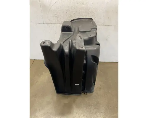 FREIGHTLINER Cascadia 125 Fender Extension