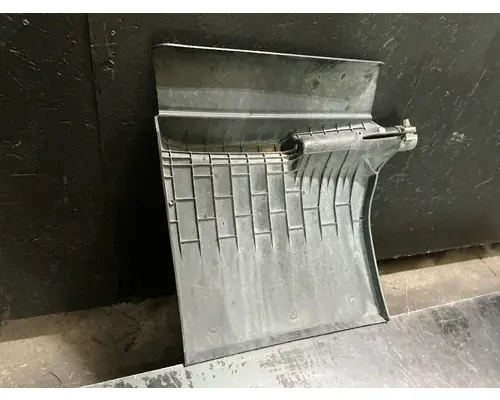 FREIGHTLINER Cascadia 125 Fender