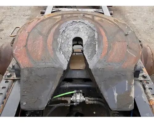 FREIGHTLINER Cascadia 125 Fifth Wheel