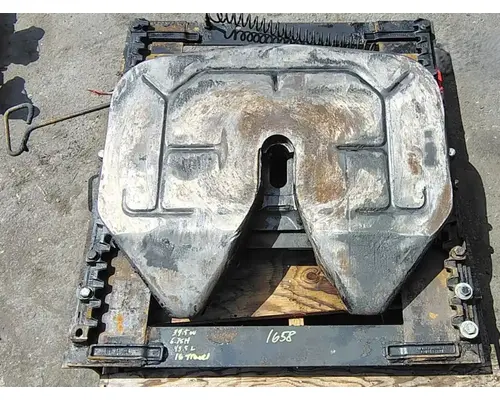 FREIGHTLINER Cascadia 125 Fifth Wheel