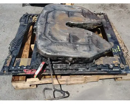 FREIGHTLINER Cascadia 125 Fifth Wheel