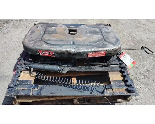 FREIGHTLINER Cascadia 125 Fifth Wheel