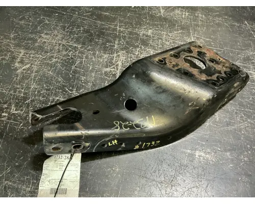 FREIGHTLINER Cascadia 125 Frame Horn