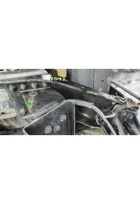 FREIGHTLINER Cascadia 125 Frame Horn