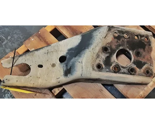 FREIGHTLINER Cascadia 125 Frame Horn