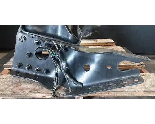 FREIGHTLINER Cascadia 125 Frame Horn