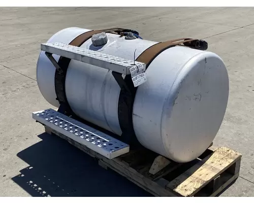 FREIGHTLINER Cascadia 125 Fuel Tank