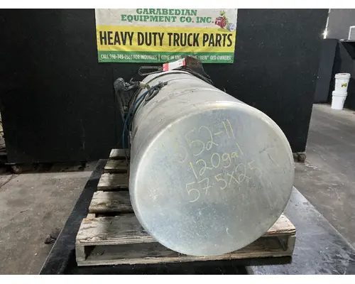 FREIGHTLINER Cascadia 125 Fuel Tank