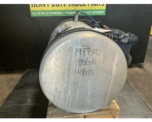 FREIGHTLINER Cascadia 125 Fuel Tank