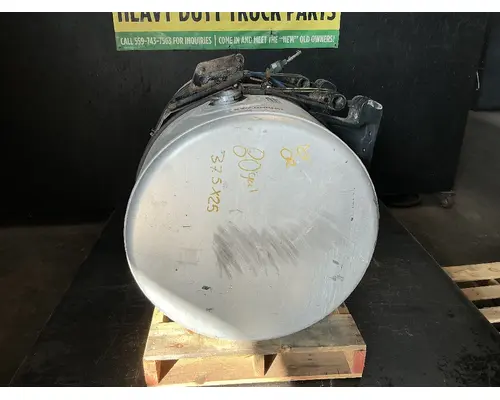 FREIGHTLINER Cascadia 125 Fuel Tank