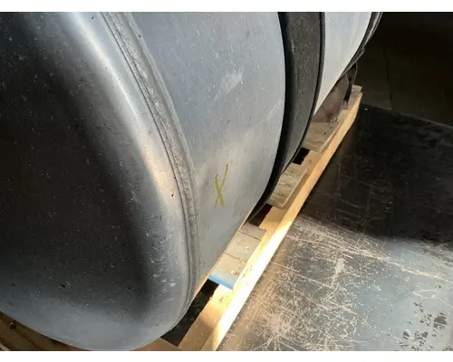 FREIGHTLINER Cascadia 125 Fuel Tank