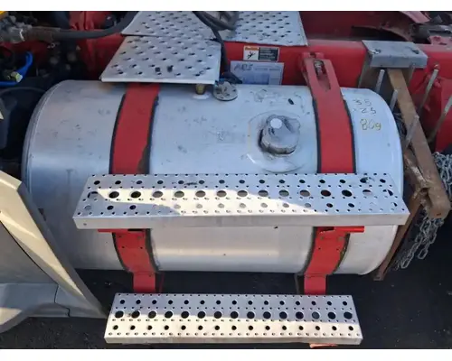 FREIGHTLINER Cascadia 125 Fuel Tank