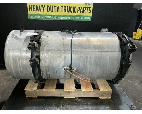 FREIGHTLINER Cascadia 125 Fuel Tank