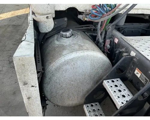 FREIGHTLINER Cascadia 125 Fuel Tank