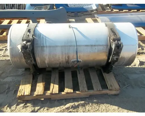 FREIGHTLINER Cascadia 125 Fuel Tank