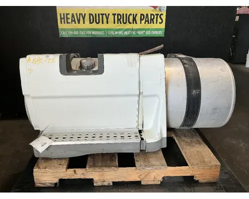 FREIGHTLINER Cascadia 125 Fuel Tank