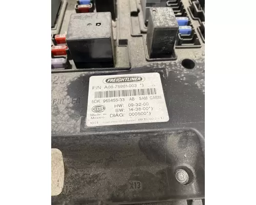 FREIGHTLINER Cascadia 125 Fuse Box
