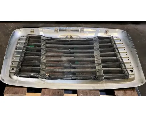 FREIGHTLINER Cascadia 125 Grille
