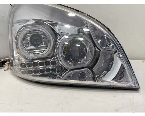 FREIGHTLINER Cascadia 125 Headlight