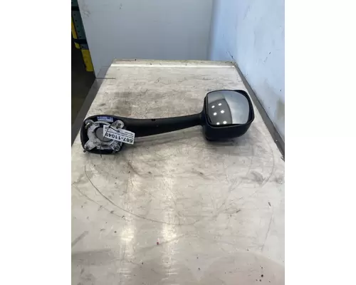 FREIGHTLINER Cascadia 125 Hood Mirror