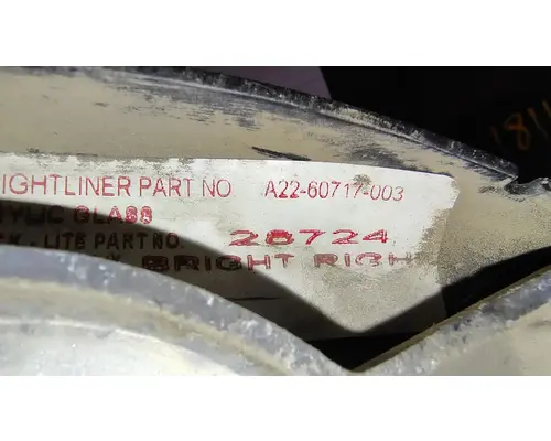 FREIGHTLINER Cascadia 125 Hood Mirror