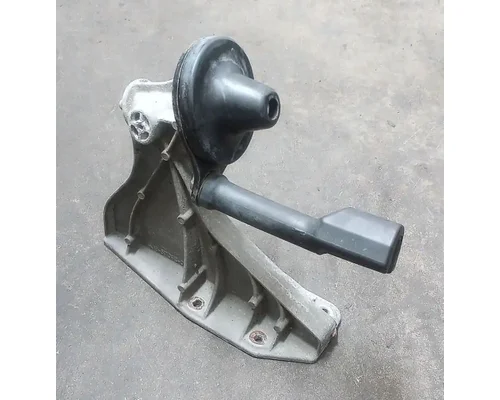 FREIGHTLINER Cascadia 125 Hood Support
