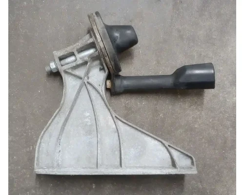 FREIGHTLINER Cascadia 125 Hood Support