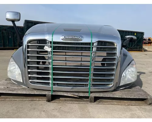 FREIGHTLINER Cascadia 125 Hood